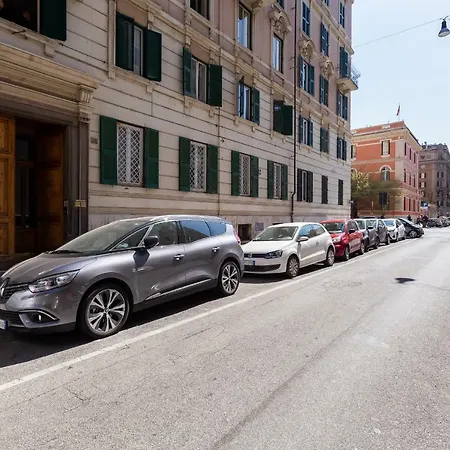 Tibullo - Classic & Elegant Rome Center Apartment-3